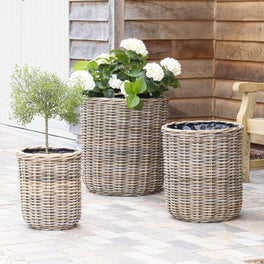 Round Rattan Planter With Curved Base