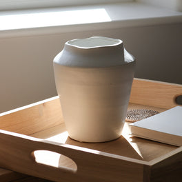 White Forme Ceramic Vase