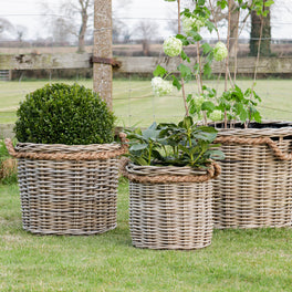 Round Rattan Lined Planter with Rope Handle